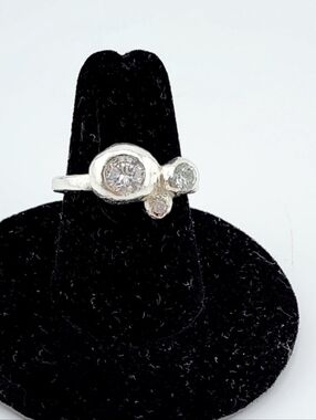 3 CLEAR ZIRCONIA CRYSTALs RING HANDMADE IN STERLING SILVER ORGANIC SHAPE SIZE 6